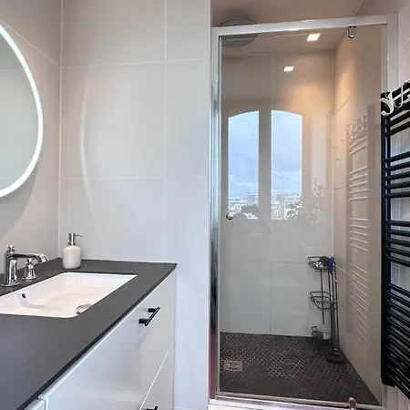 Cosy 1-bedroom Near Montmartre Parigi